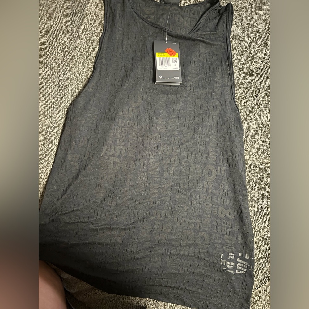 NWT mesh Nike top